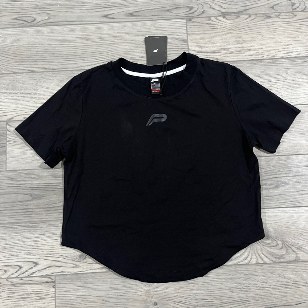 NWT Pursue Fitness Iconic Crop